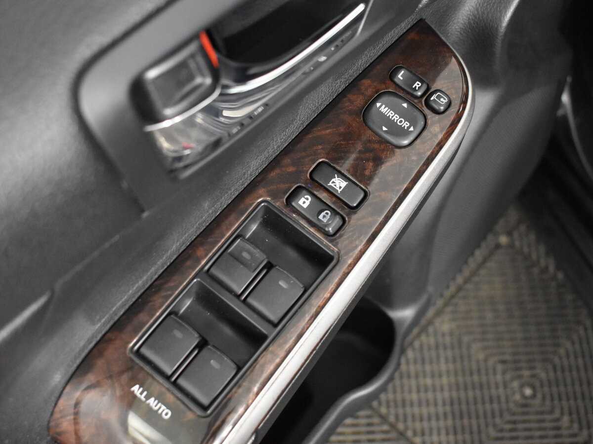 Купить Toyota Camry, 2015, 181 990 км.. Фото: #7