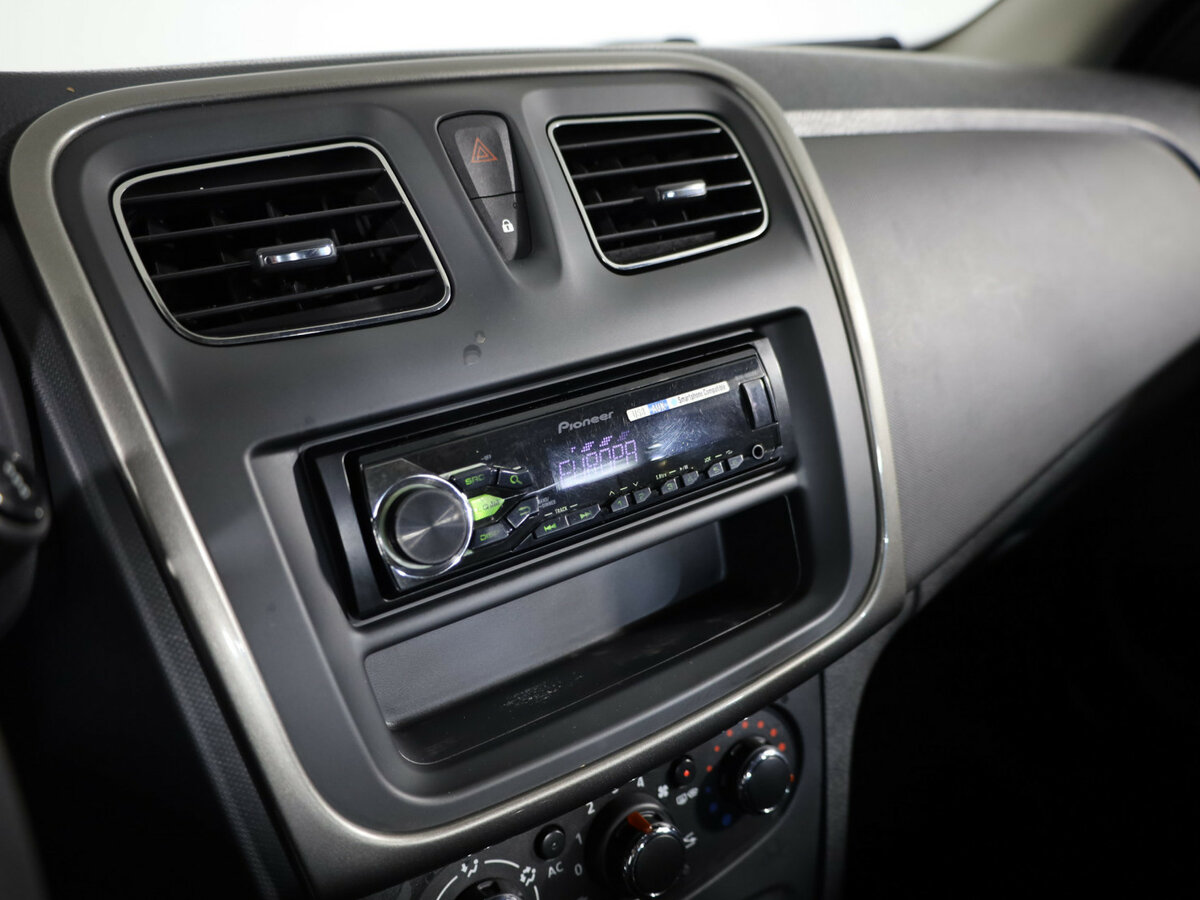 Купить Renault Logan, 2015, 151 425 км.. Фото: #17