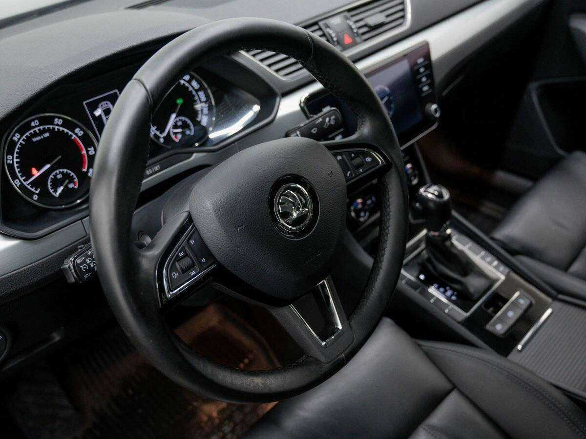 Купить Skoda Superb, 2017, 142 000 км.. Фото: #18
