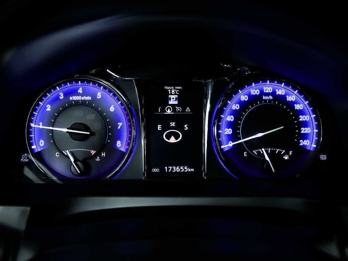 Купить Toyota Camry, 2015, 173 597 км.. Фото: #9