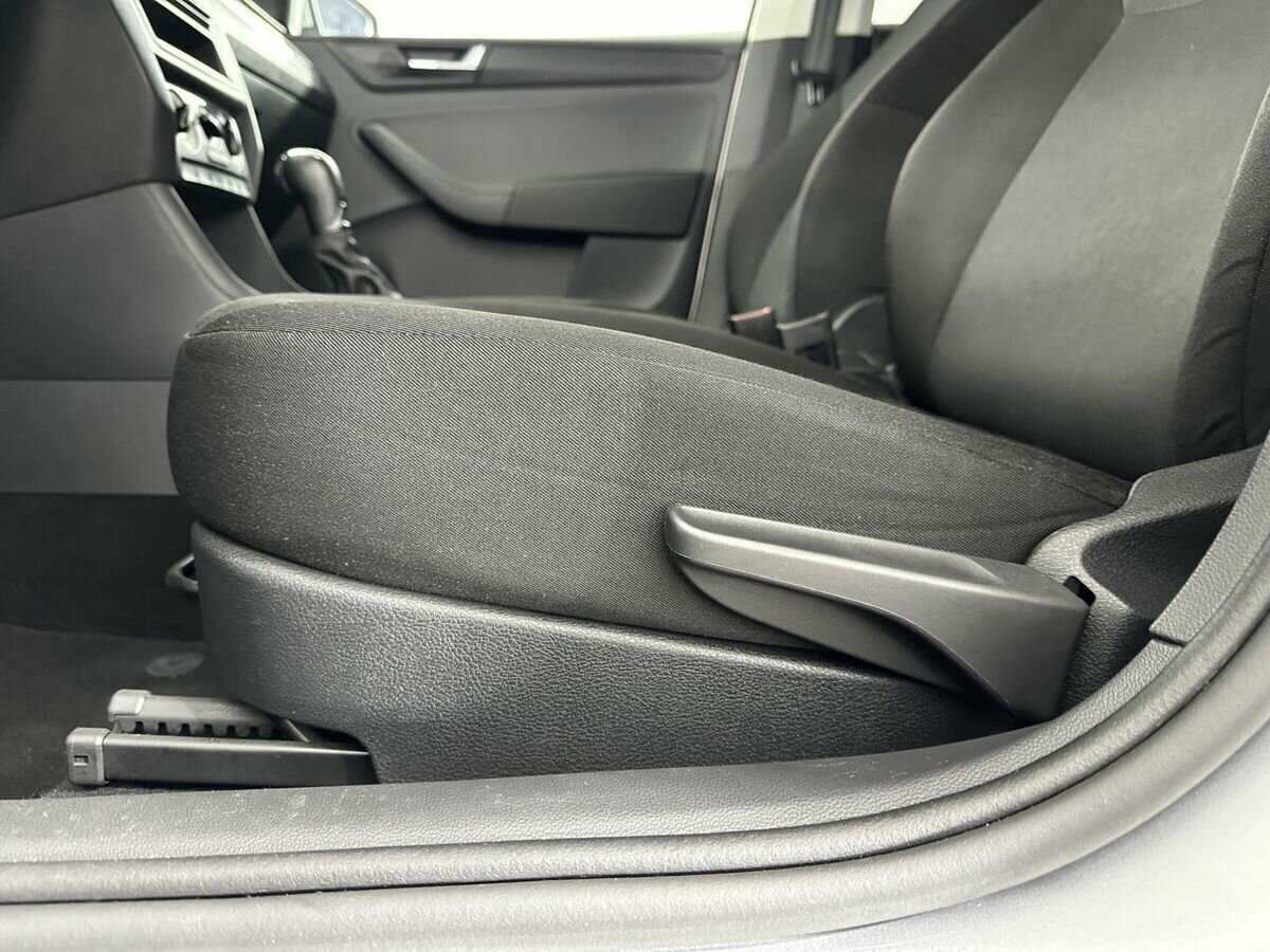 Купить Skoda Rapid, 2018, 201 366 км.. Фото: #9