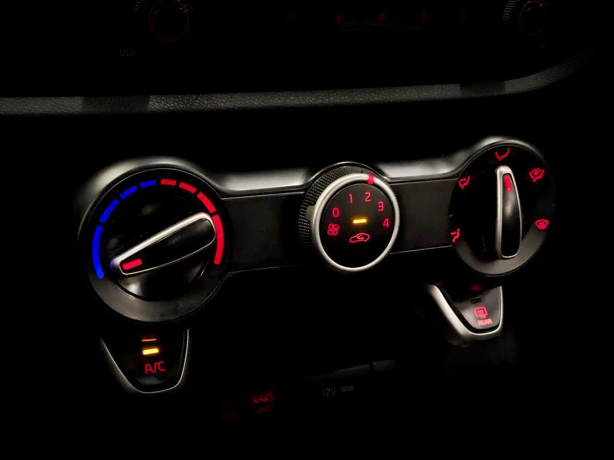 Купить Kia Rio, 2020, 158 744 км.. Фото: #24