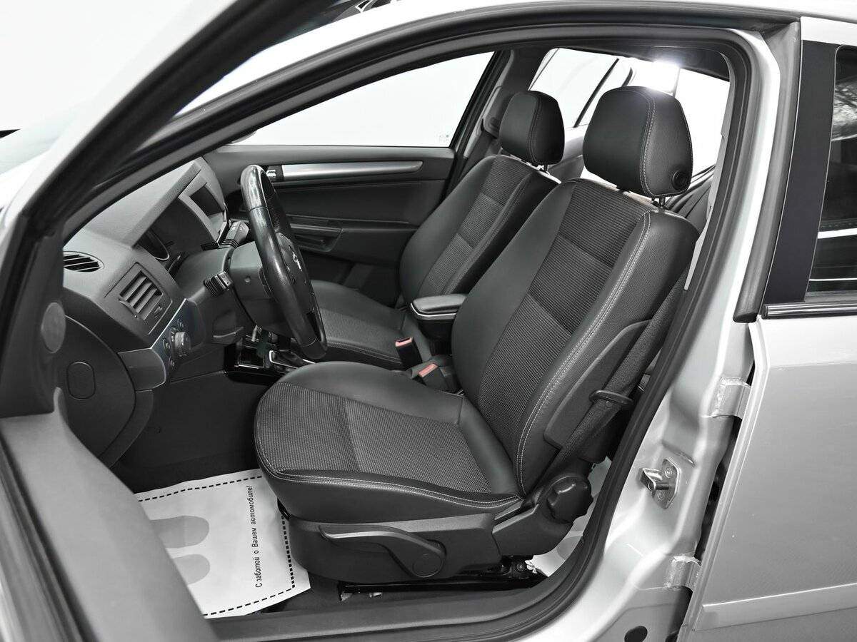 Купить Opel Astra, 2012, 154 000 км.. Фото: #5