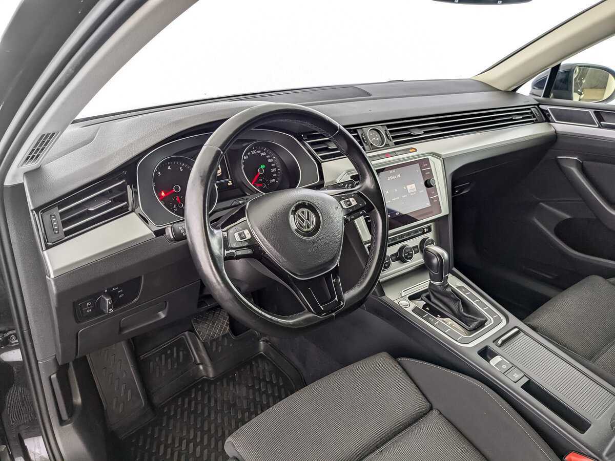 Купить Volkswagen Passat, 2018, 188 206 км.. Фото: #13