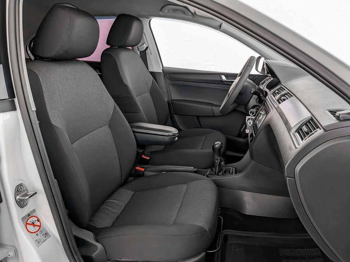 Купить Skoda Rapid, 2017, 132 368 км.. Фото: #18