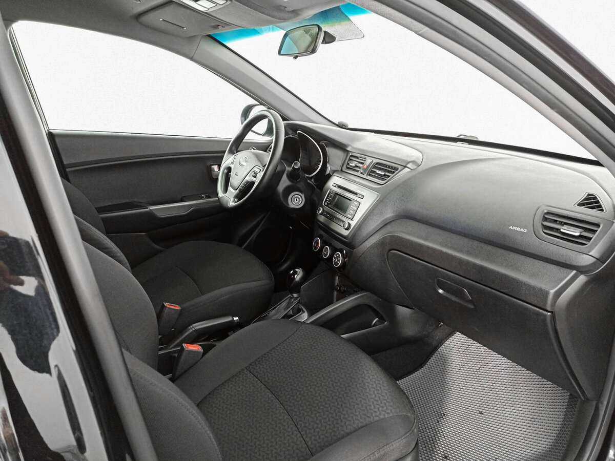 Купить Kia Rio, 2017, 189 002 км.. Фото: #6