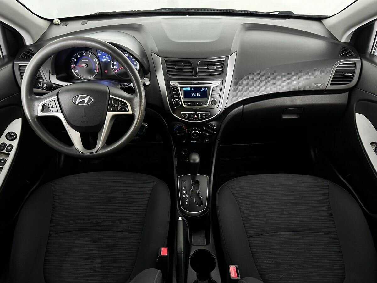 Купить Hyundai Solaris, 2015, 169 939 км.. Фото: #8