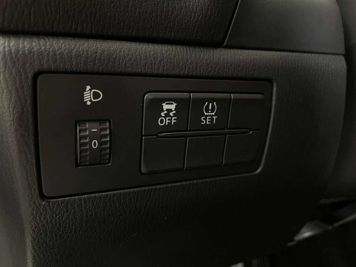 Купить Mazda 3, 2014, 144 463 км.. Фото: #8