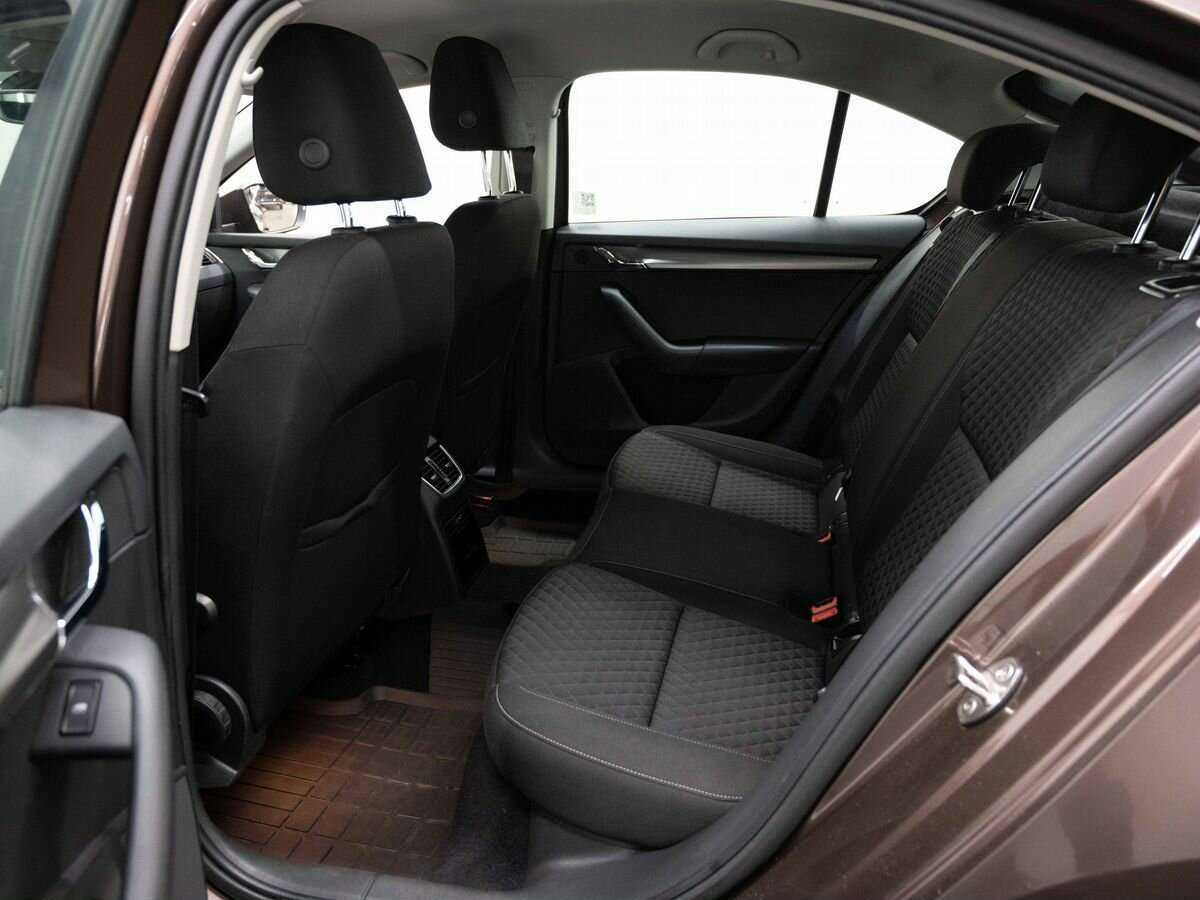 Купить Skoda Octavia, 2017, 123 349 км.. Фото: #8