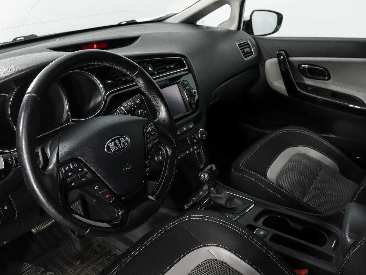 Купить Kia Ceed, 2016, 196 892 км.. Фото: #8