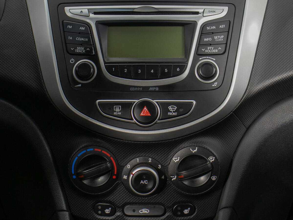 Купить Hyundai Solaris, 2014, 132 638 км.. Фото: #13