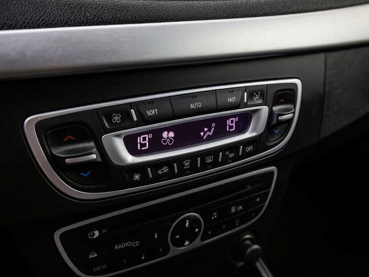 Купить Renault Megane, 2012, 146 215 км.. Фото: #14