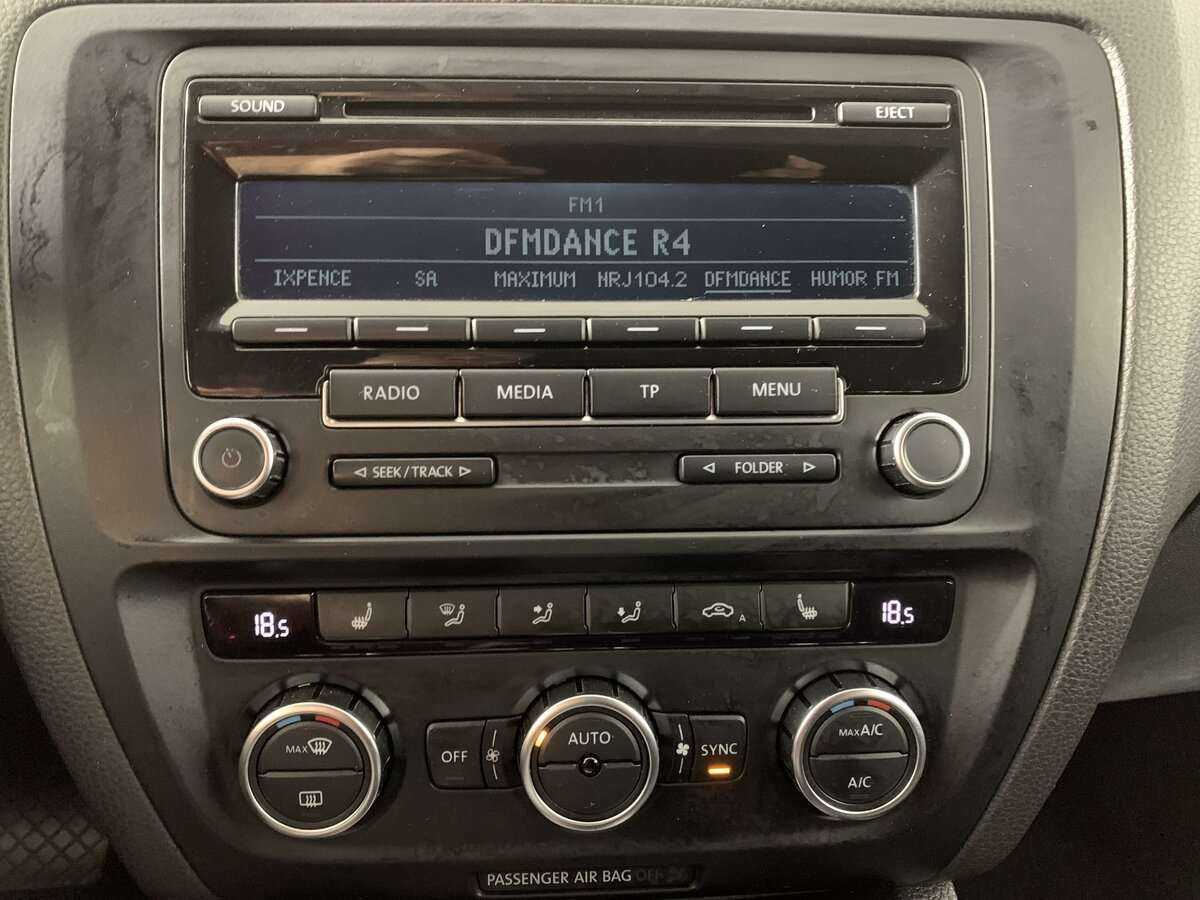 Купить Volkswagen Jetta, 2013, 222 783 км.. Фото: #12