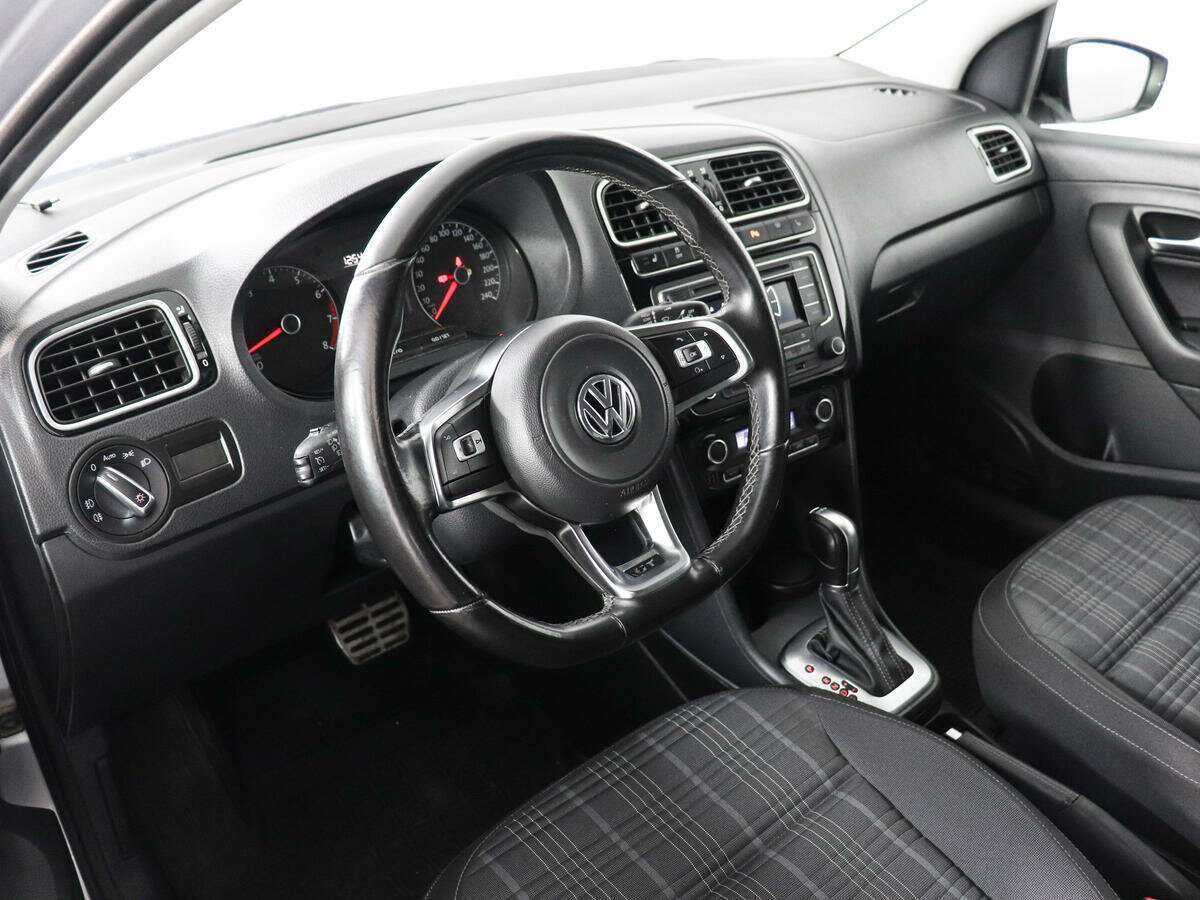 Купить Volkswagen Polo, 2017, 120 049 км.. Фото: #7
