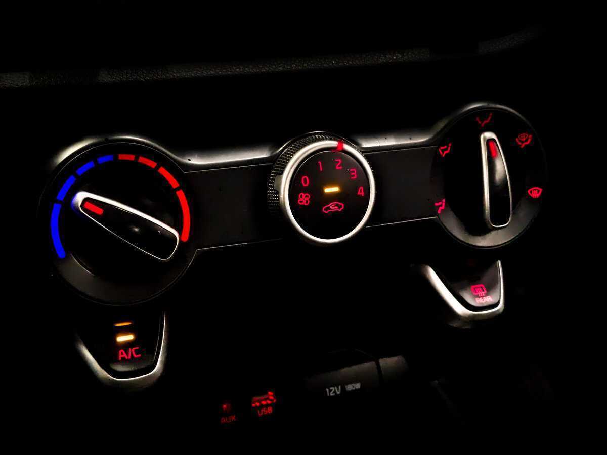 Купить Kia Rio, 2020, 189 068 км.. Фото: #20