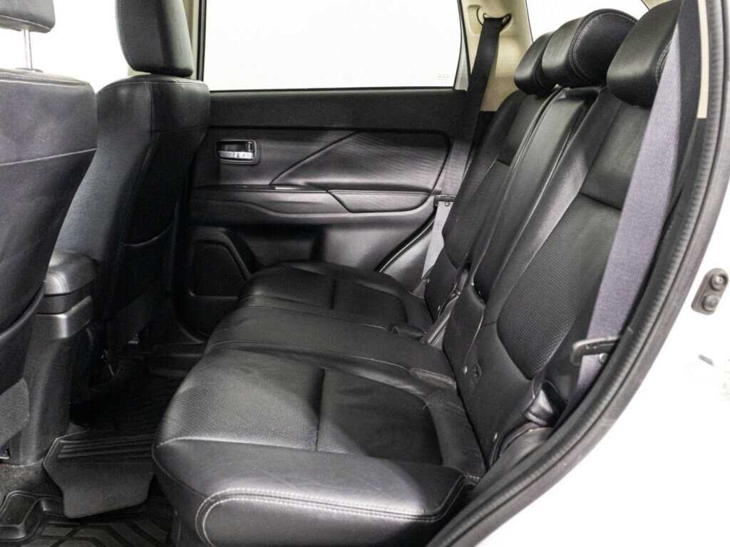 Купить Mitsubishi Outlander, 2016, 168 637 км.. Фото: #9