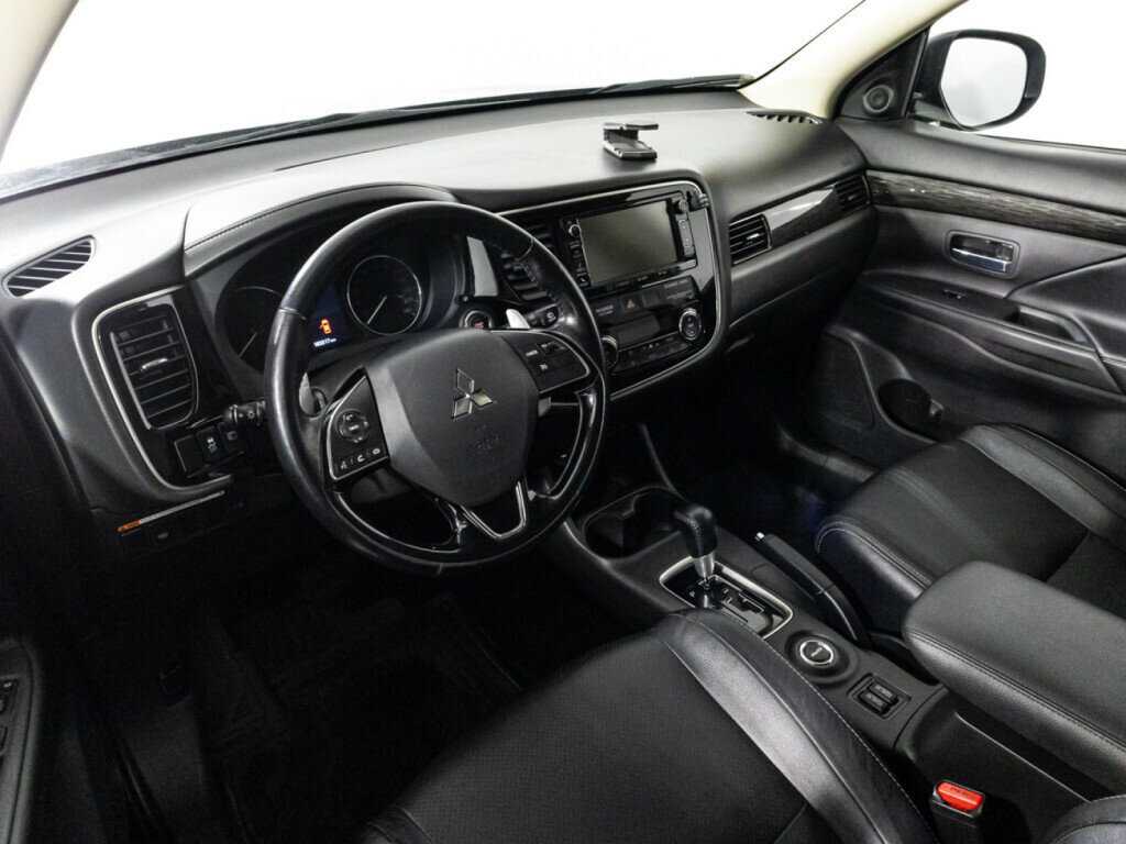 Купить Mitsubishi Outlander, 2016, 183 315 км.. Фото: #10