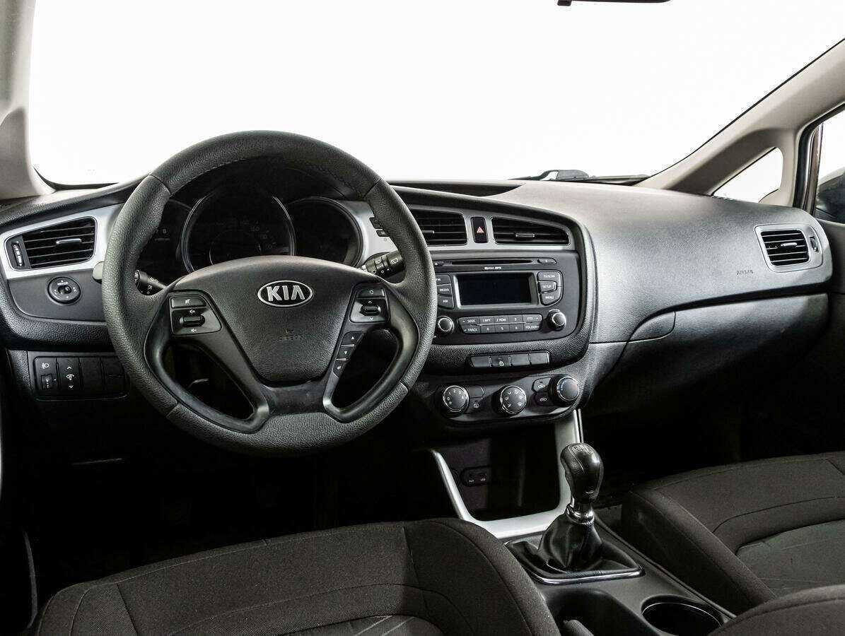 Купить Kia Ceed, 2015, 87 270 км.. Фото: #10