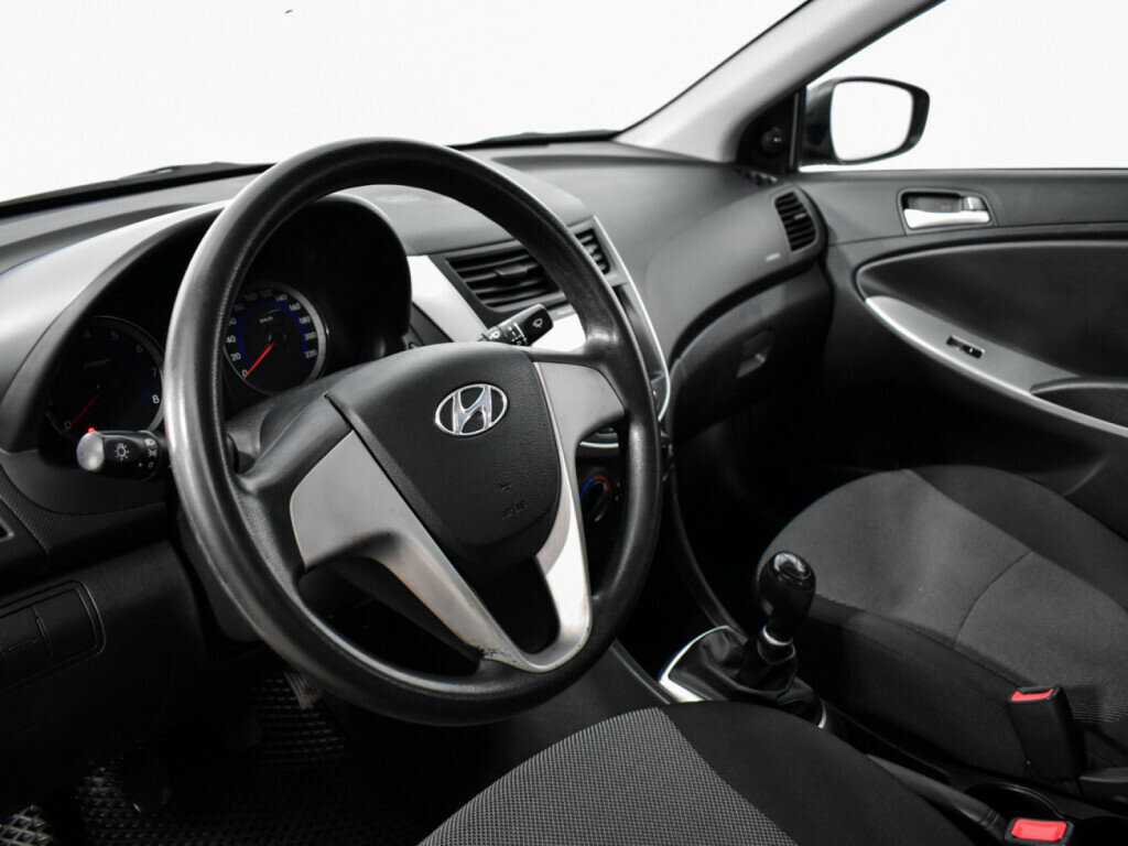 Купить Hyundai Solaris, 2013, 126 616 км.. Фото: #6
