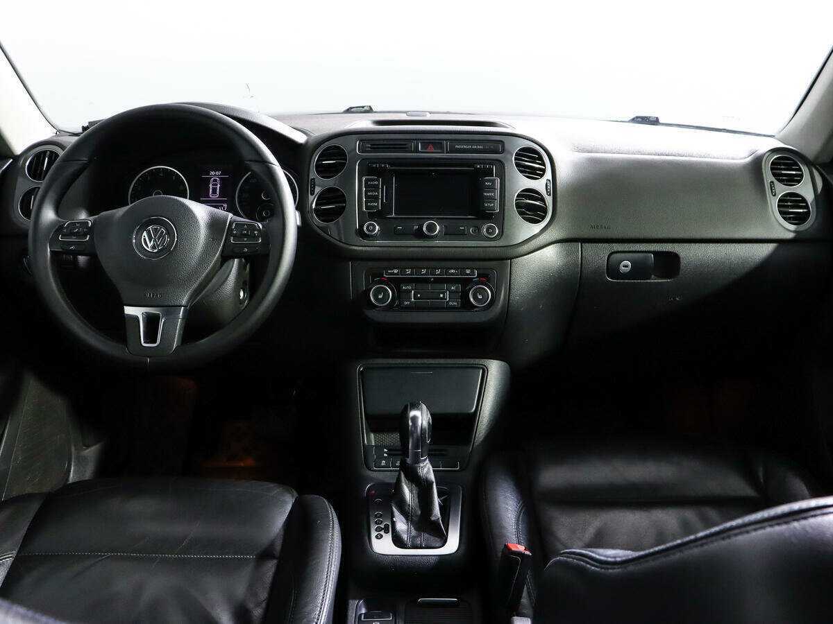 Купить Volkswagen Tiguan, 2012, 232 365 км.. Фото: #9