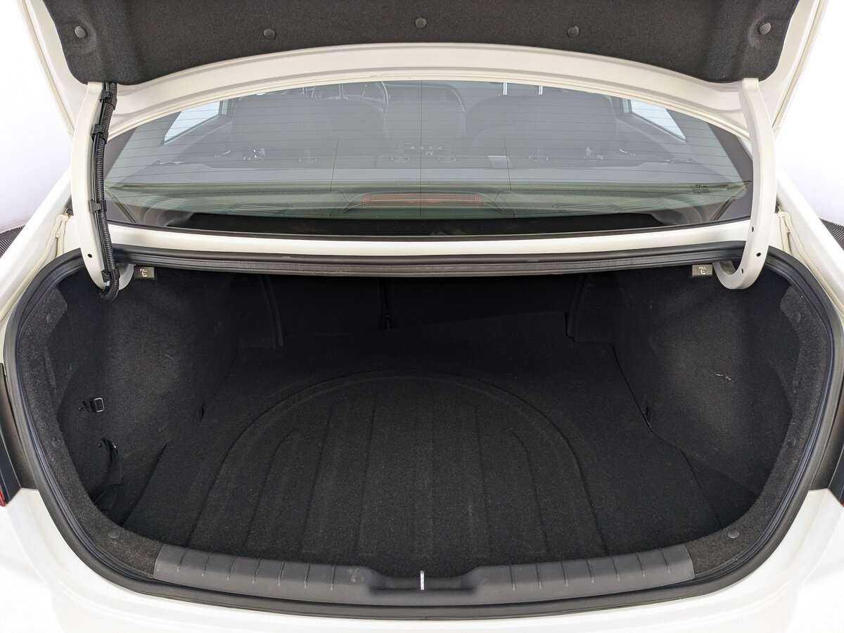 Купить Hyundai Elantra, 2020, 68 111 км.. Фото: #9