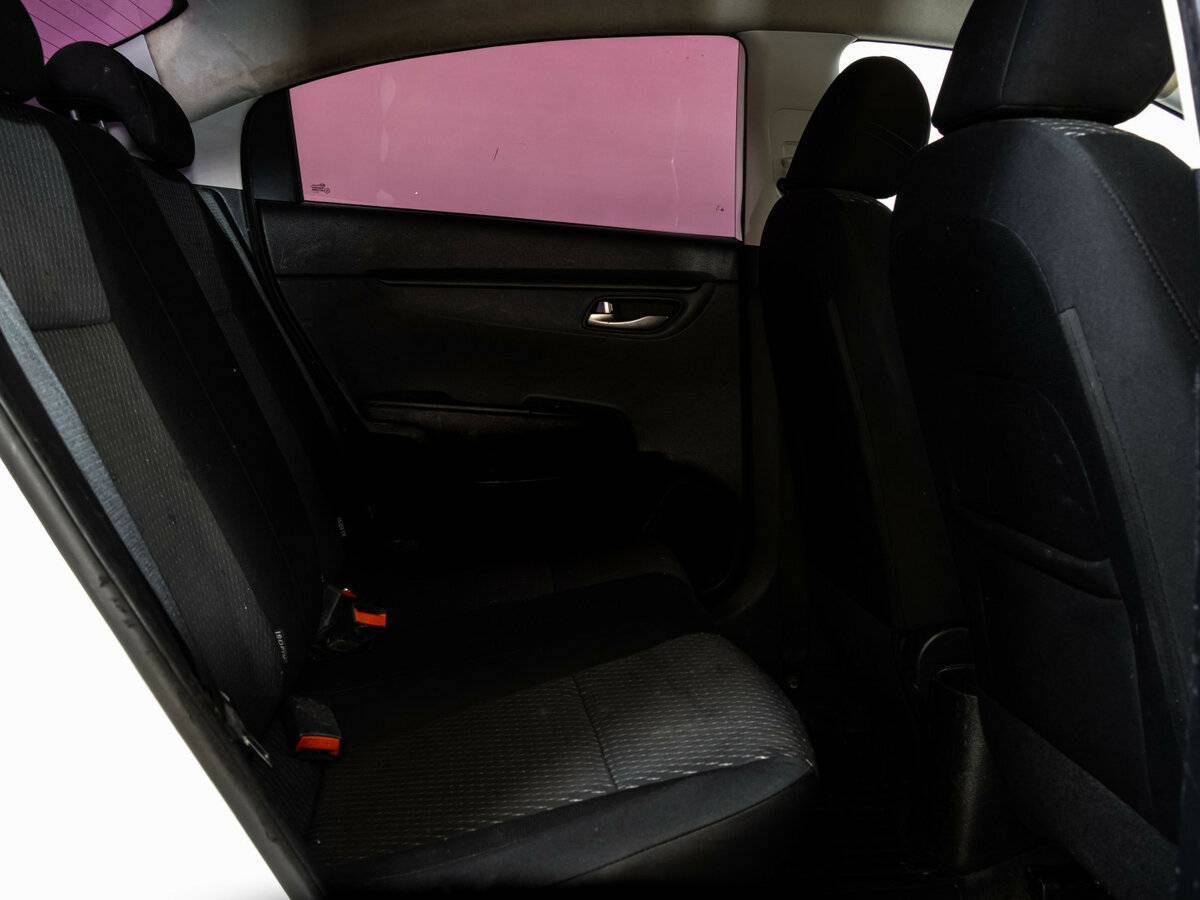 Купить Kia Rio, 2017, 260 535 км.. Фото: #9