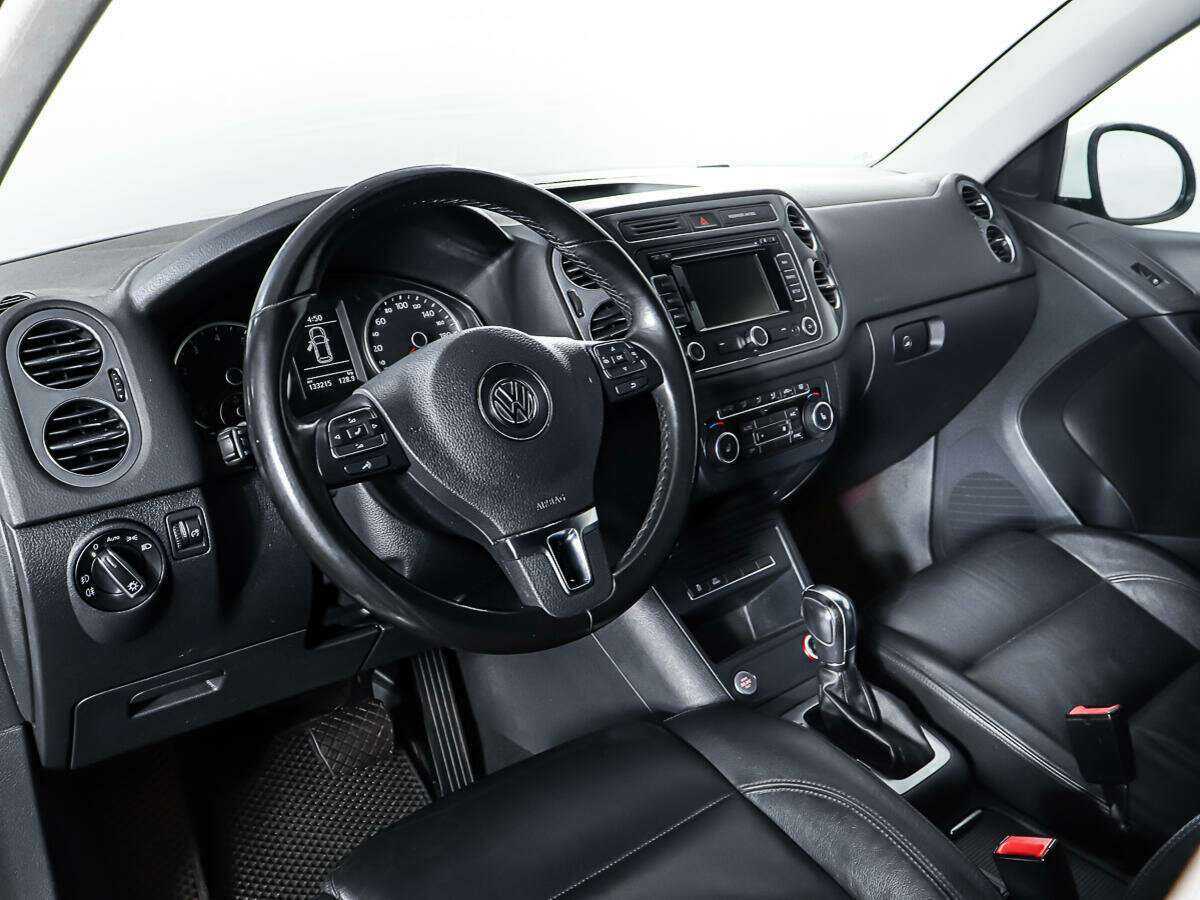 Купить Volkswagen Tiguan, 2013, 133 188 км.. Фото: #12