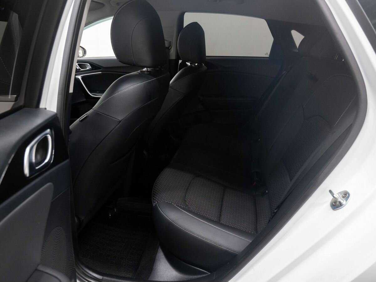 Купить Kia Ceed, 2018, 143 000 км.. Фото: #9