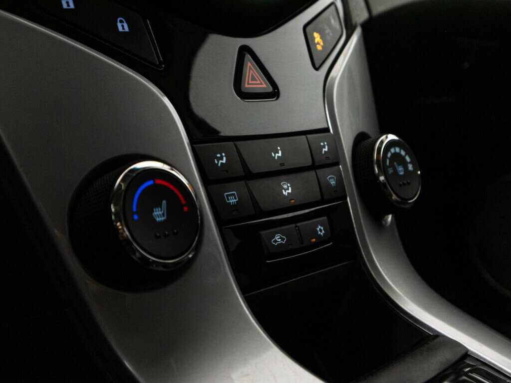 Купить Chevrolet Cruze, 2012, 203 513 км.. Фото: #14