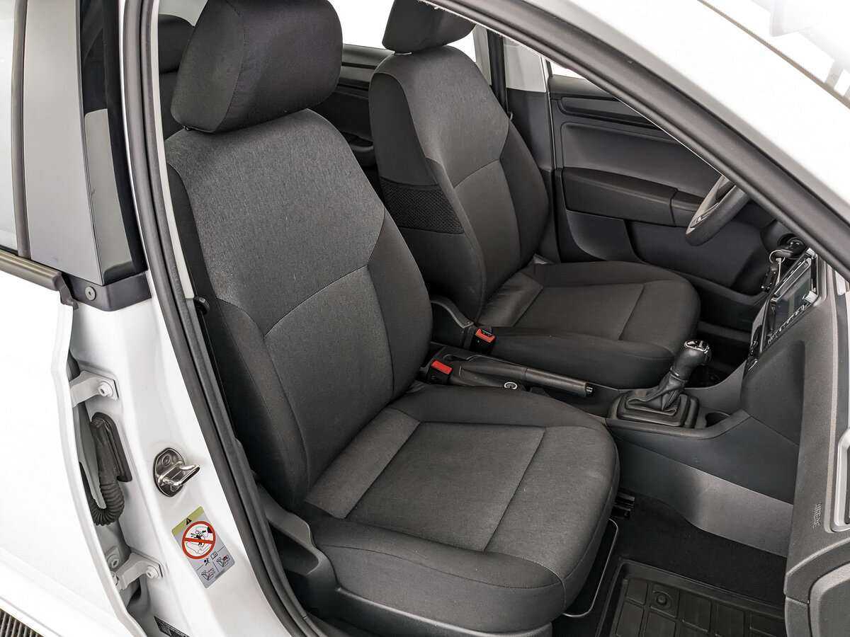 Купить Skoda Rapid, 2018, 119 557 км.. Фото: #19