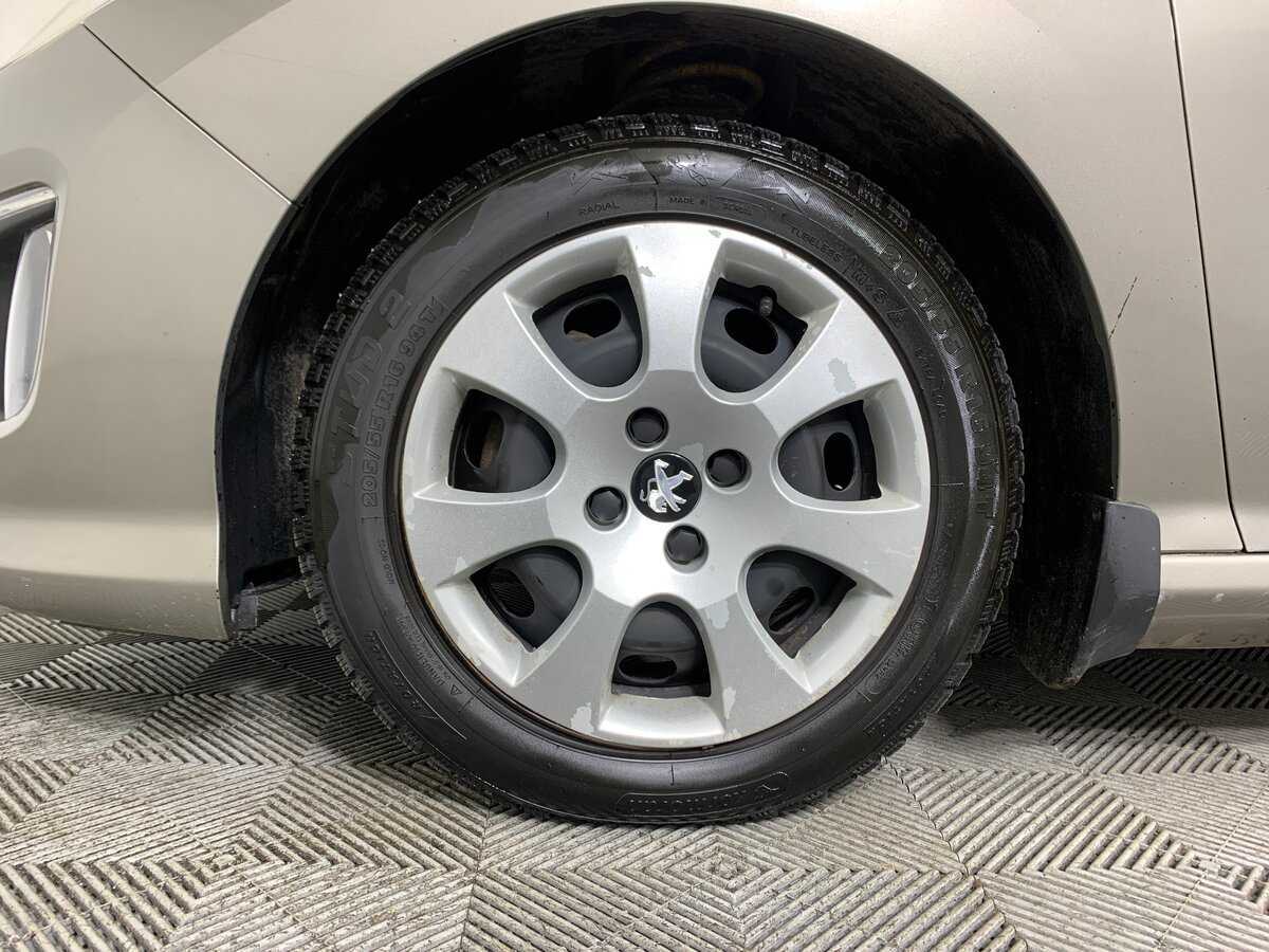 Купить Peugeot 308, 2012, 152 975 км.. Фото: #8