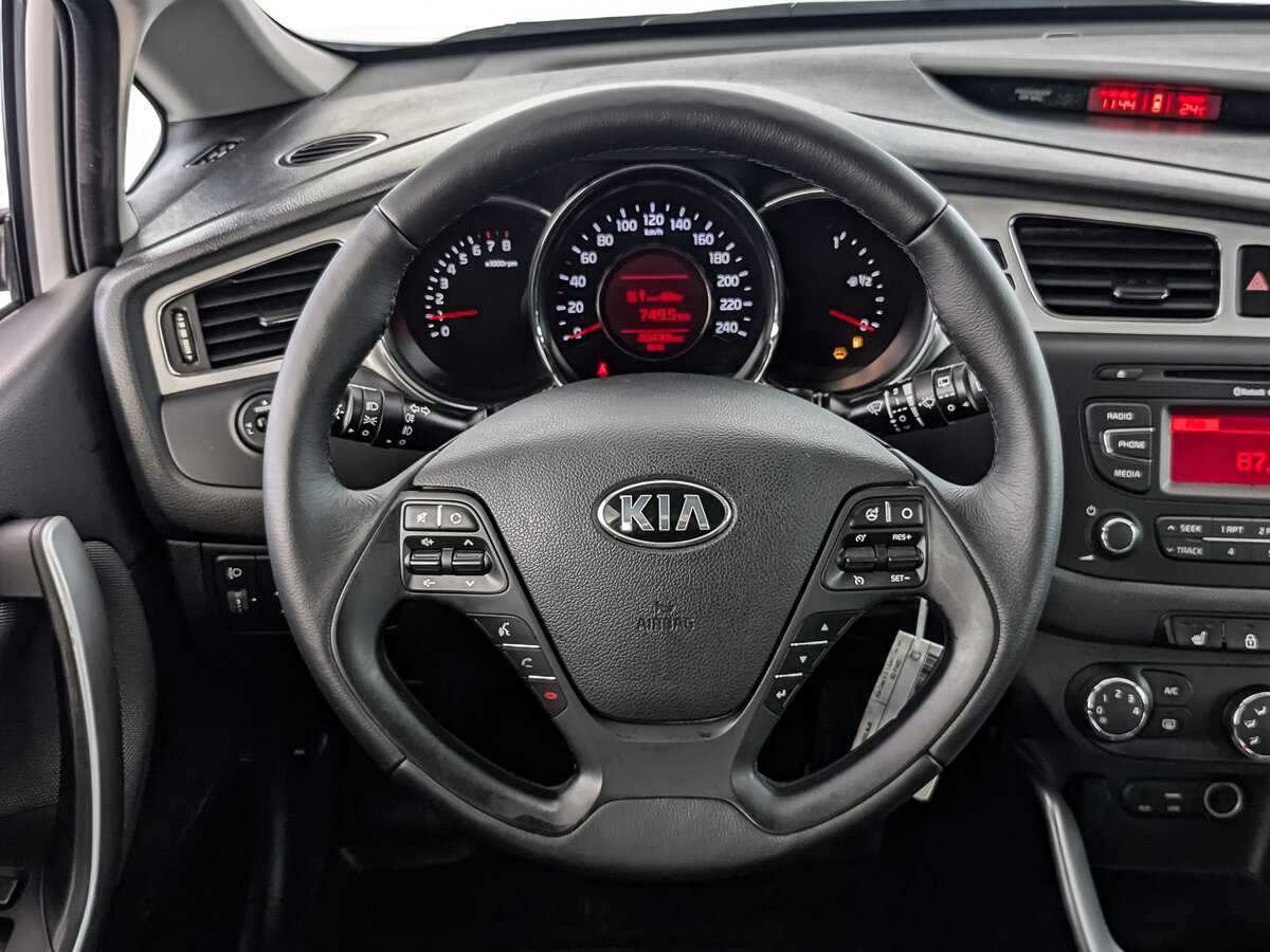 Купить Kia Ceed, 2015, 40 426 км.. Фото: #17