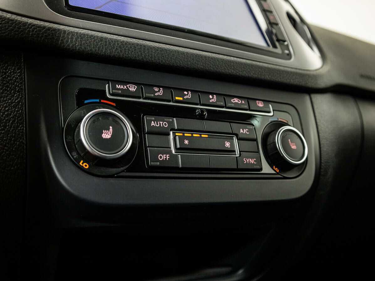 Купить Volkswagen Tiguan, 2015, 117 200 км.. Фото: #14