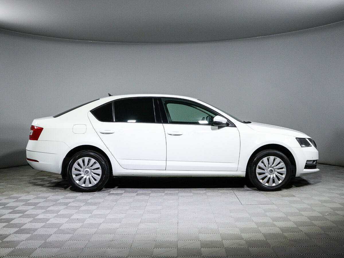 Купить Skoda Octavia, 2019, 76 249 км.. Фото: #3