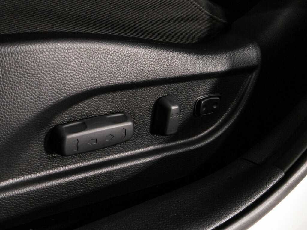 Купить Hyundai i40, 2015, 74 188 км.. Фото: #16