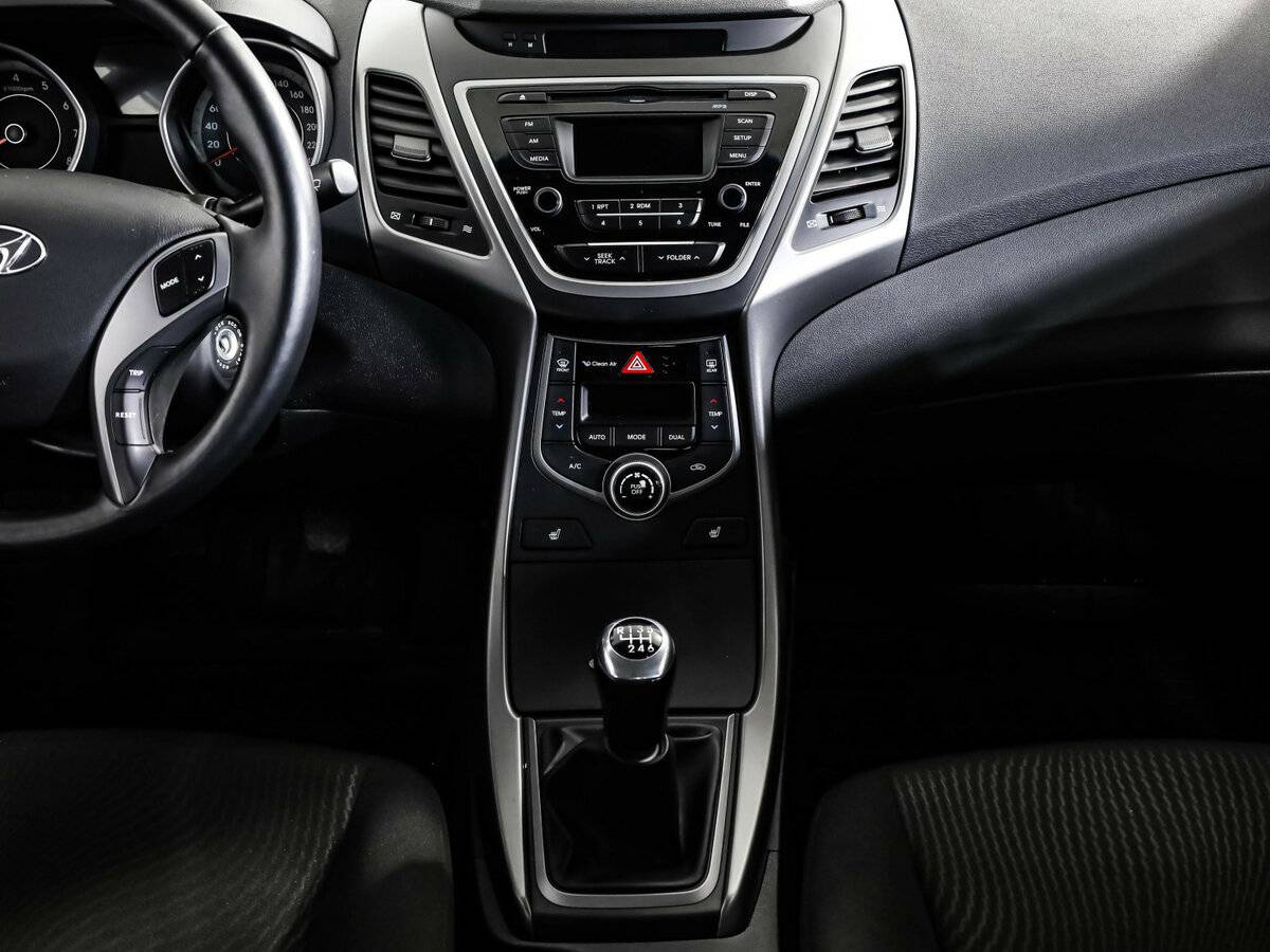 Купить Hyundai Elantra, 2015, 15 577 км.. Фото: #9