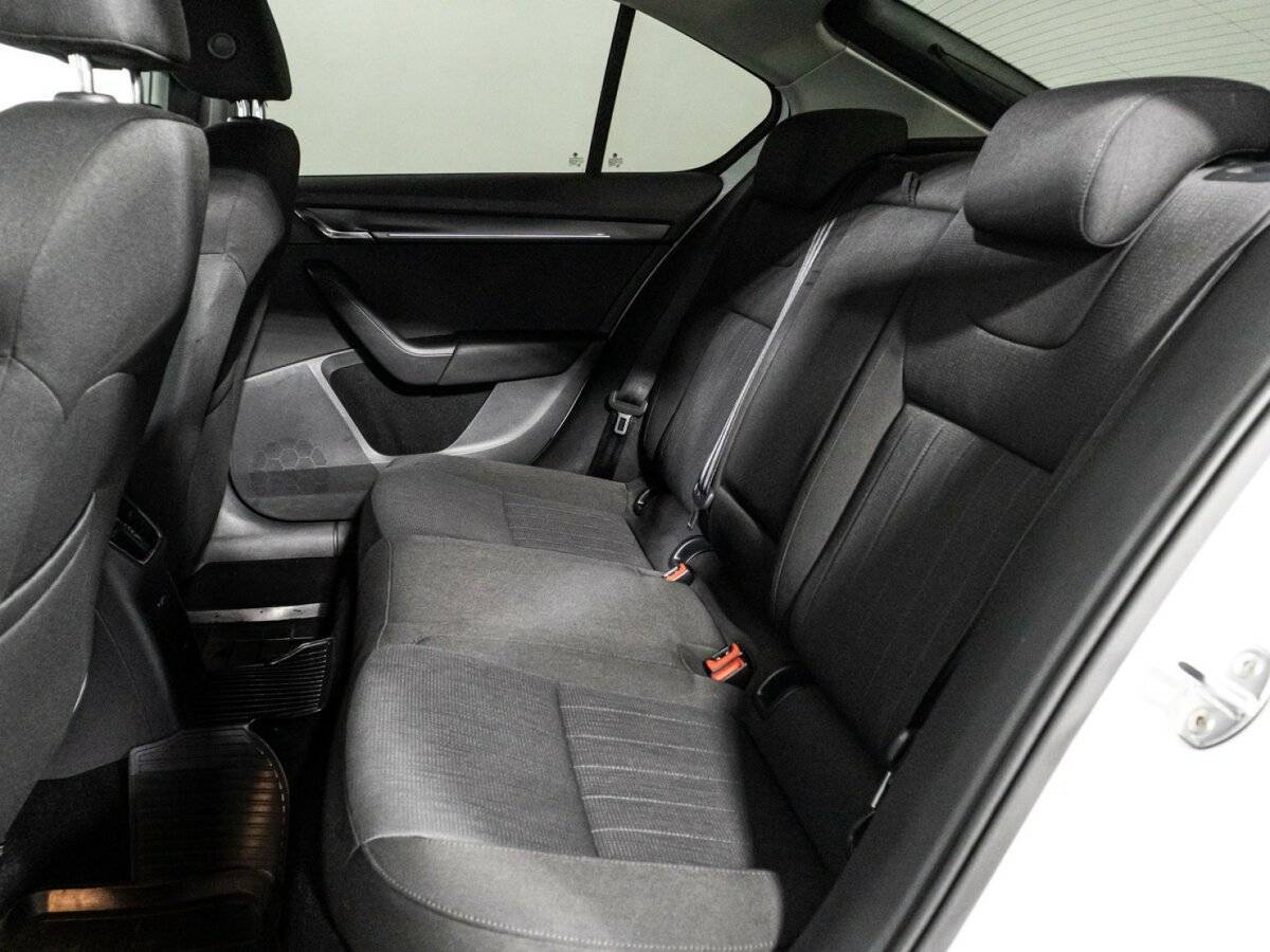 Купить Skoda Octavia, 2017, 187 937 км.. Фото: #9