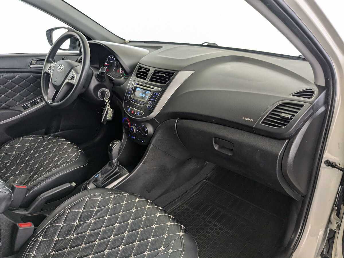 Купить Hyundai Solaris, 2015, 120 409 км.. Фото: #8