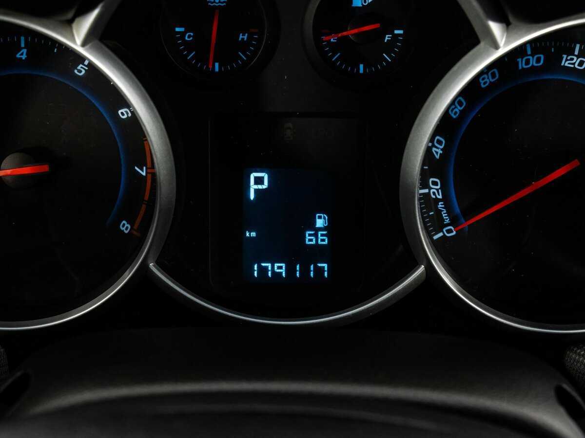 Купить Chevrolet Cruze, 2013, 179 065 км.. Фото: #10