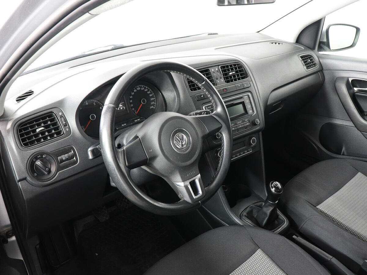 Купить Volkswagen Polo, 2015, 104 940 км.. Фото: #8