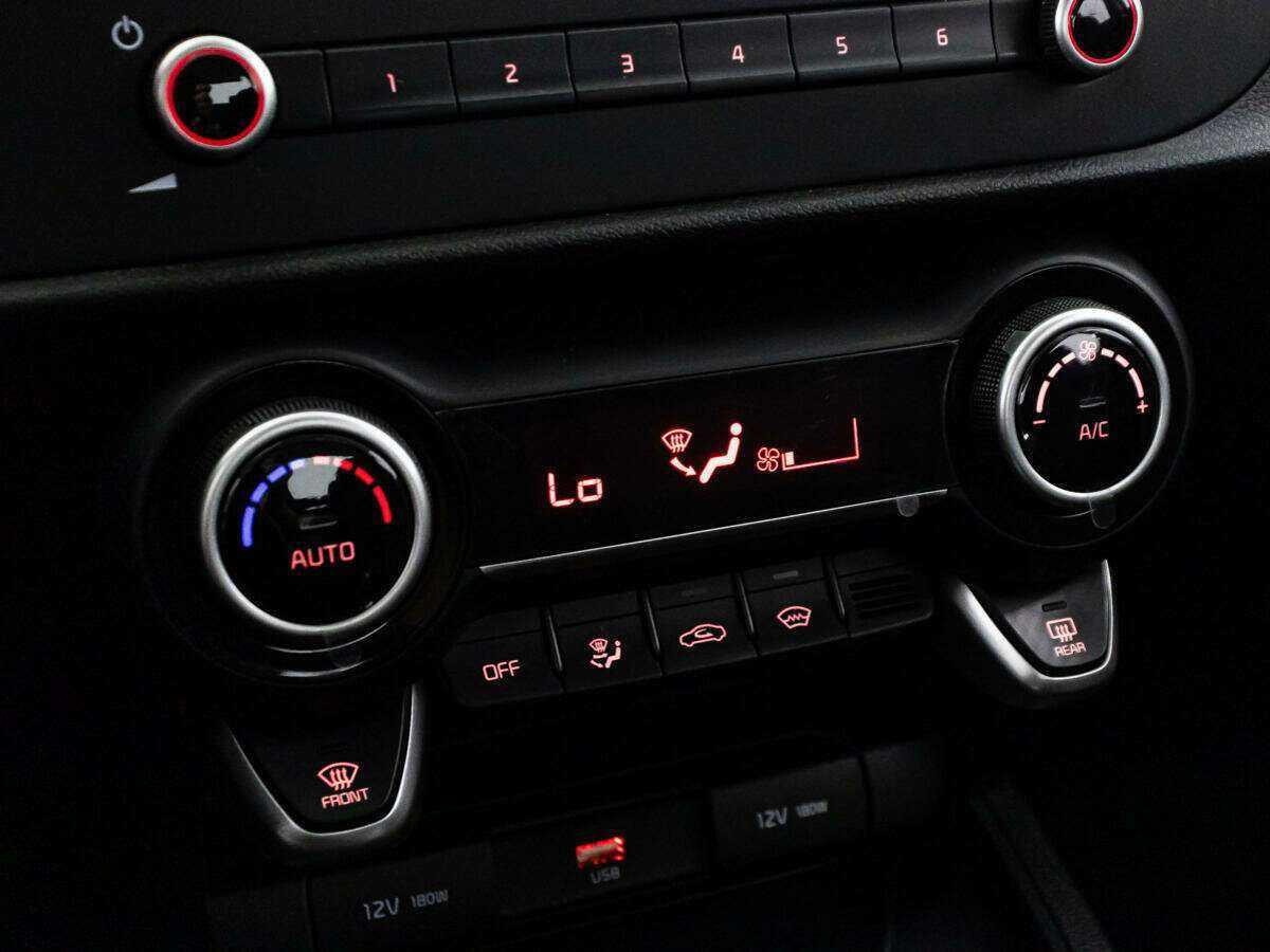 Купить Kia Rio, 2021, 125 580 км.. Фото: #17