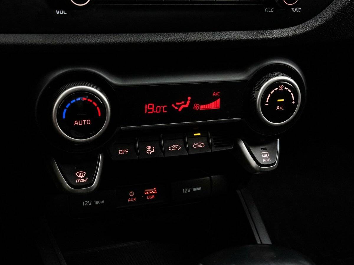 Купить Kia Rio, 2018, 94 439 км.. Фото: #14