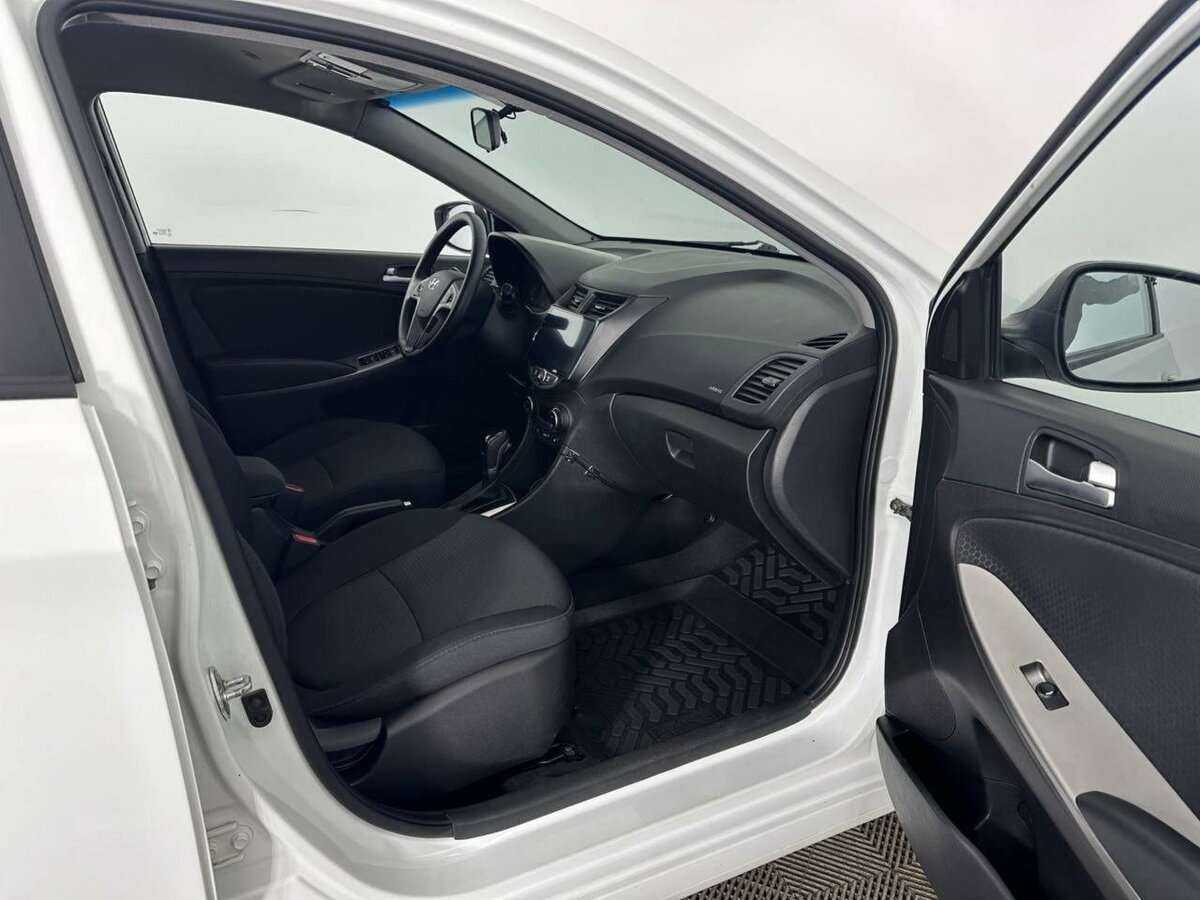 Купить Hyundai Solaris, 2016, 157 958 км.. Фото: #12