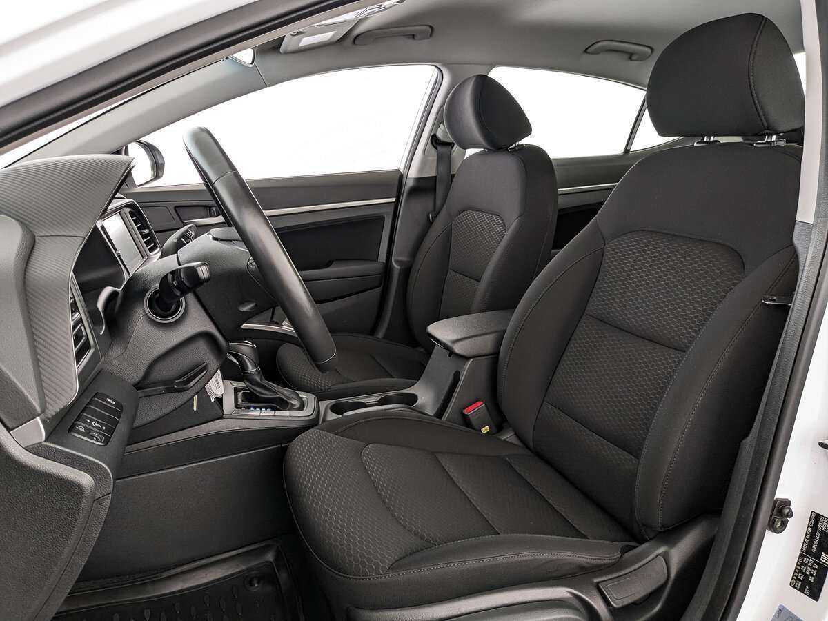 Купить Hyundai Elantra, 2020, 68 111 км.. Фото: #19
