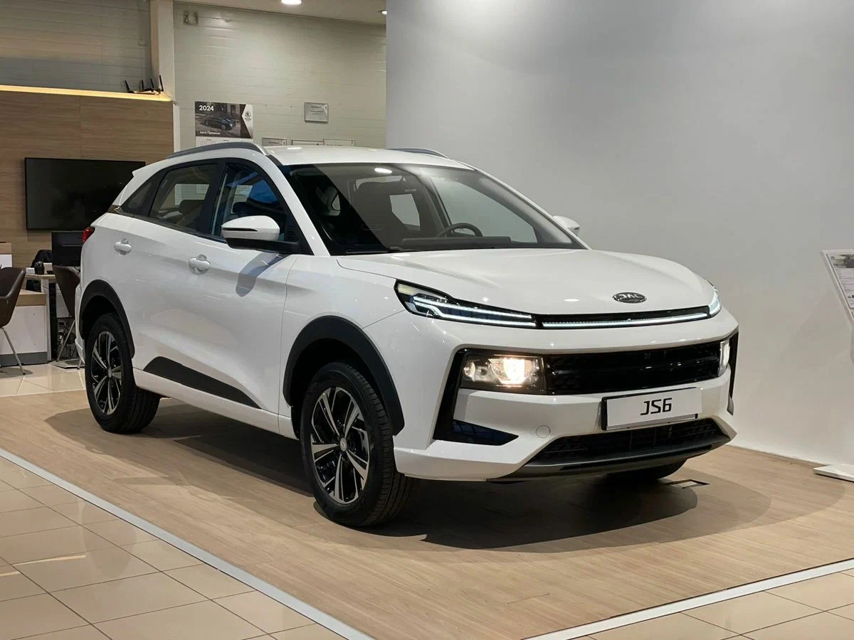 Jac JS6 по цене от 1 409 000 рублей