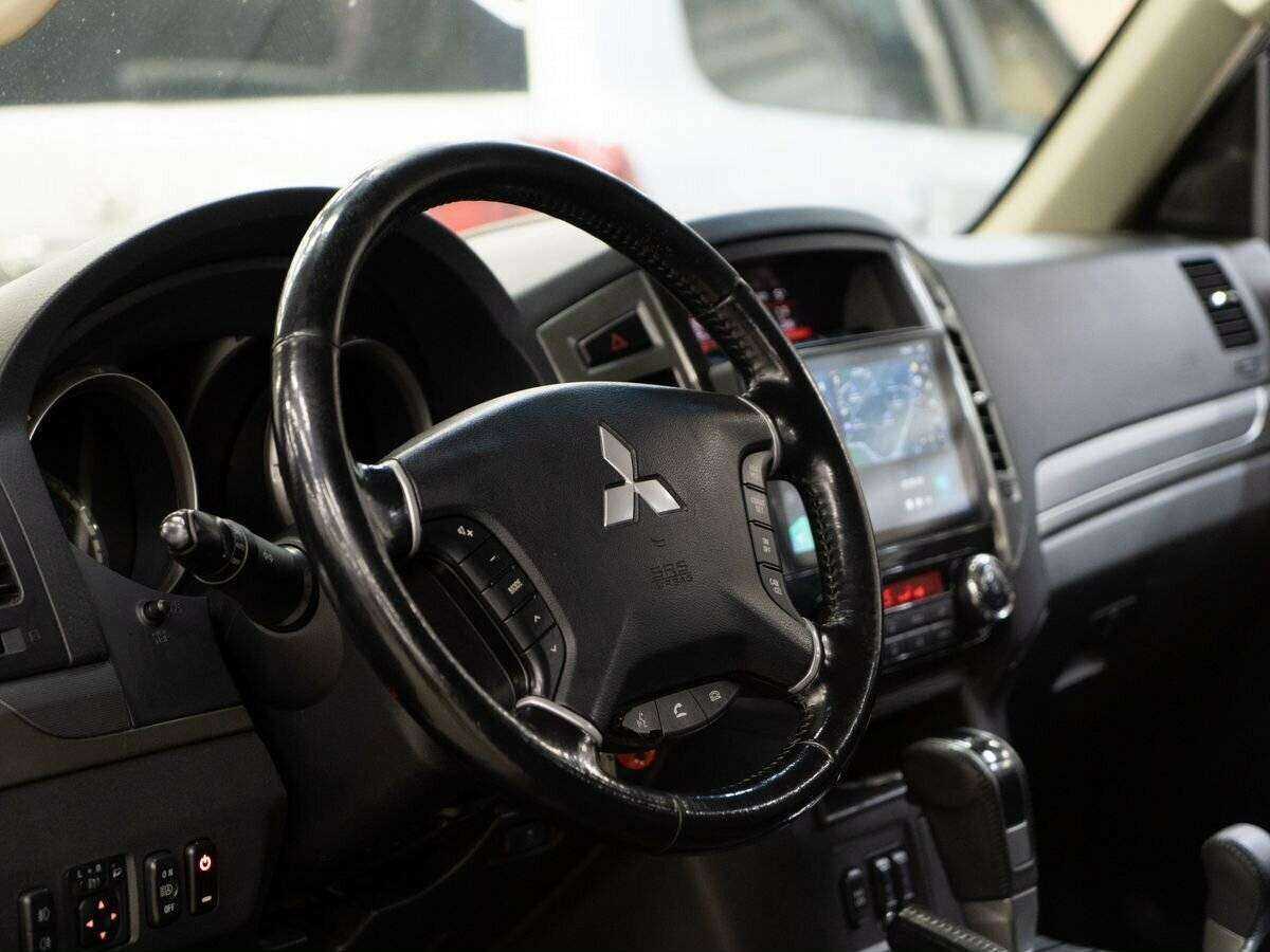 Купить Mitsubishi Pajero, 2014, 177 000 км.. Фото: #3