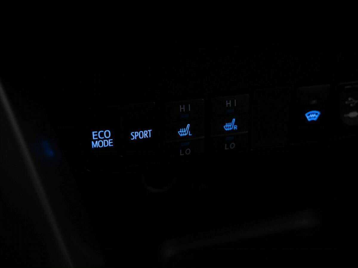 Купить Toyota RAV4, 2017, 176 750 км.. Фото: #16