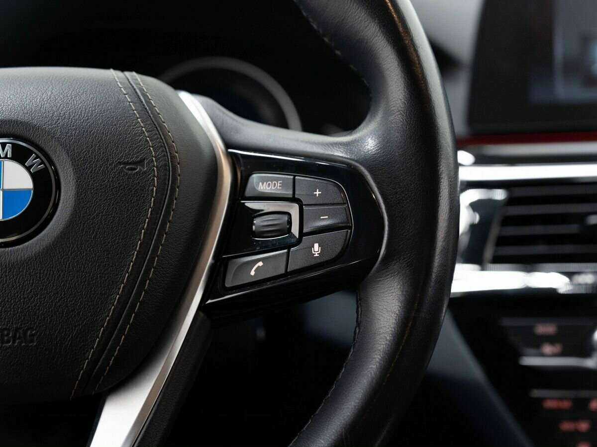 Купить BMW 5 серии, 2017, 105 599 км.. Фото: #16