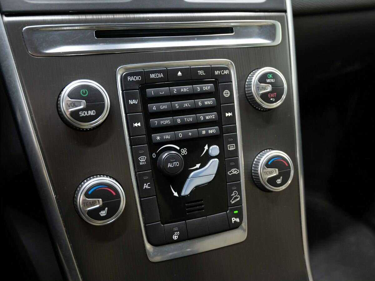 Купить Вольво ИксЦ60, 2014, 176 534 км.. Фото: #21