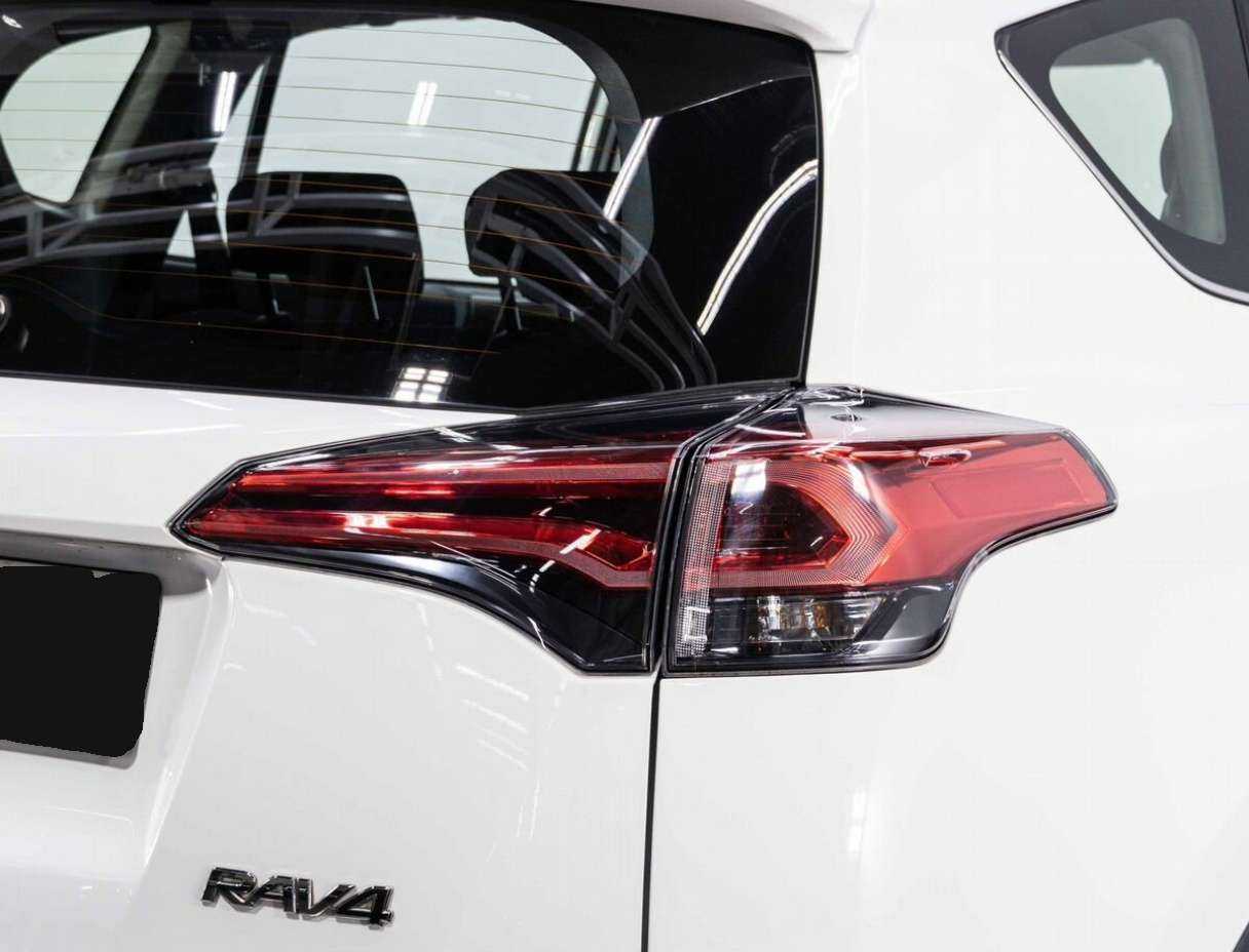 Купить Toyota RAV4, 2018, 46 500 км.. Фото: #17